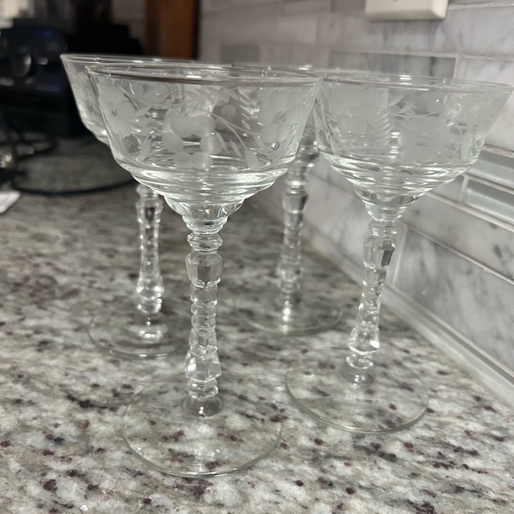 vintage Manhattan etched crystal glasses - Picture 4 of 6